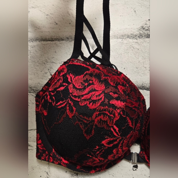 La Senza Black Red Lace Front Close Bra 32DD Underwire - Picture 2 of 12